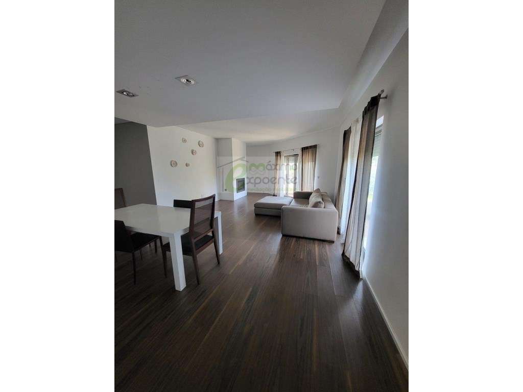 Apartamento T4 Mobilado - Condomínio Beira Rio Torres Novas - Grande imagem: 5/17