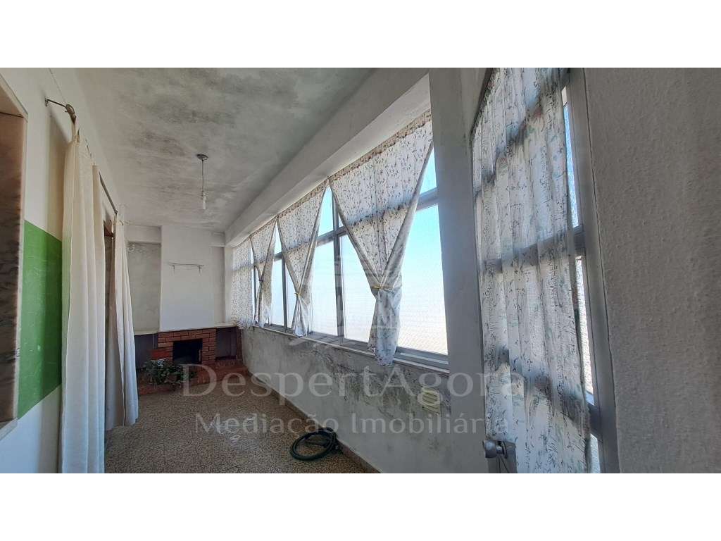 T3 com Garagem Perto da estação e escolas-19