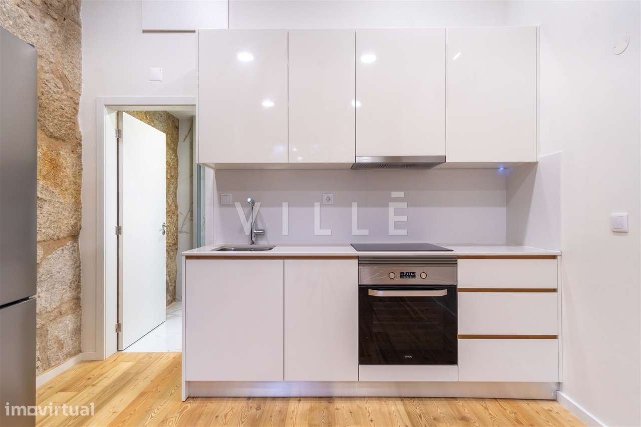 Loja na Baixa do Porto – Oportunidade de Investimento no Coração da Ci - Grande imagem: 2/56