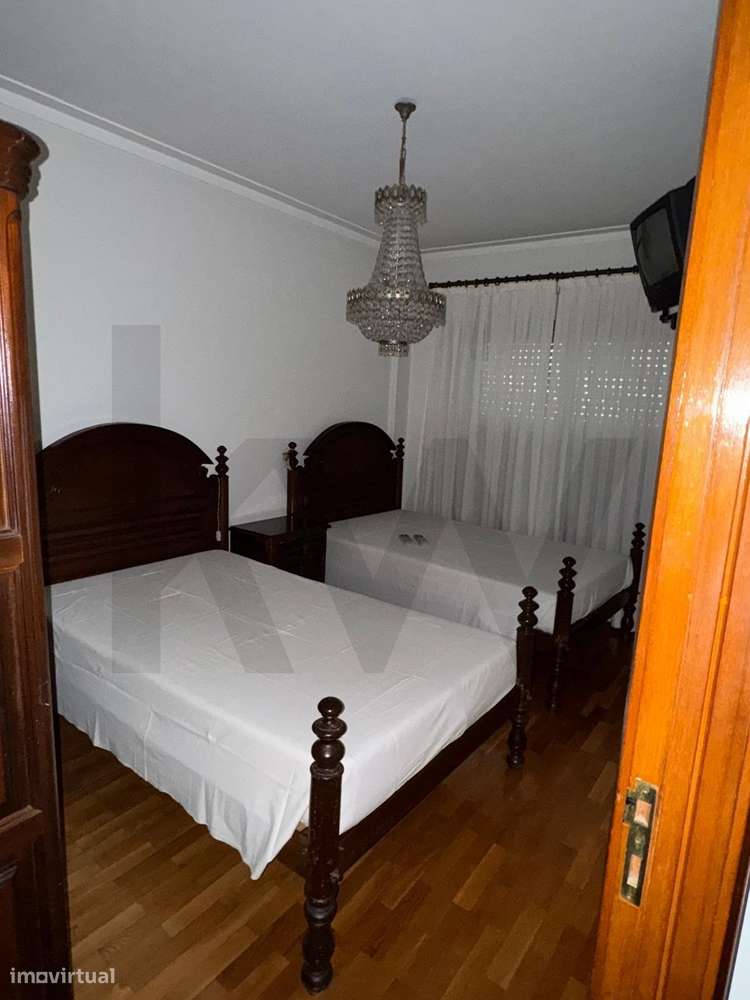 Apartamento T2+1 Avenida da Républica, junto ao metro Stº Ovidio - Grande imagem: 5/12