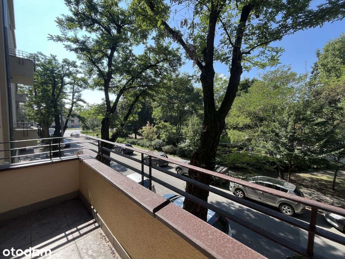 Rondo Jeziorańskiego 2 pokoje 2 balkony