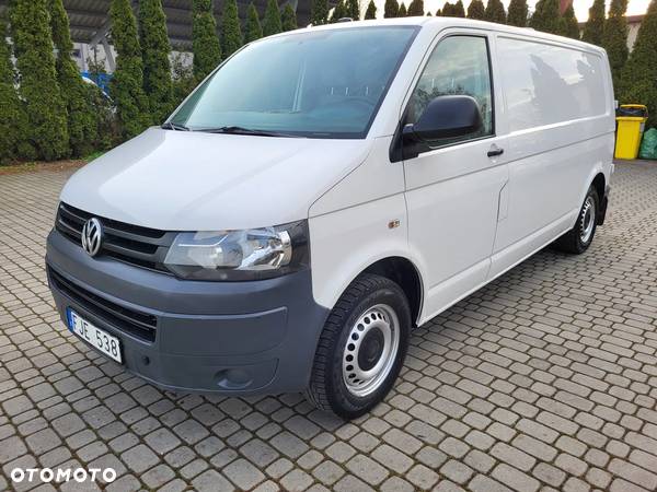 Volkswagen Transporter - 2