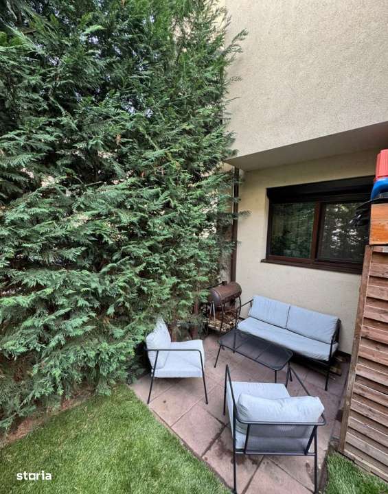 Apartament cu 2 camere + Curte 50mp + parcare-1