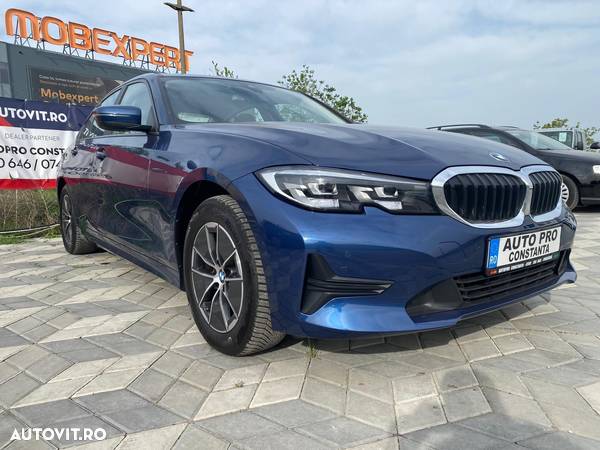 BMW Seria 3 318i Aut. Advantage - 25