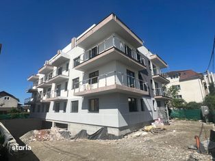 Vând apartament 3 camere bloc nou- terasa mare și parcare