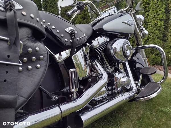 Harley-Davidson Softail Heritage Classic - 34