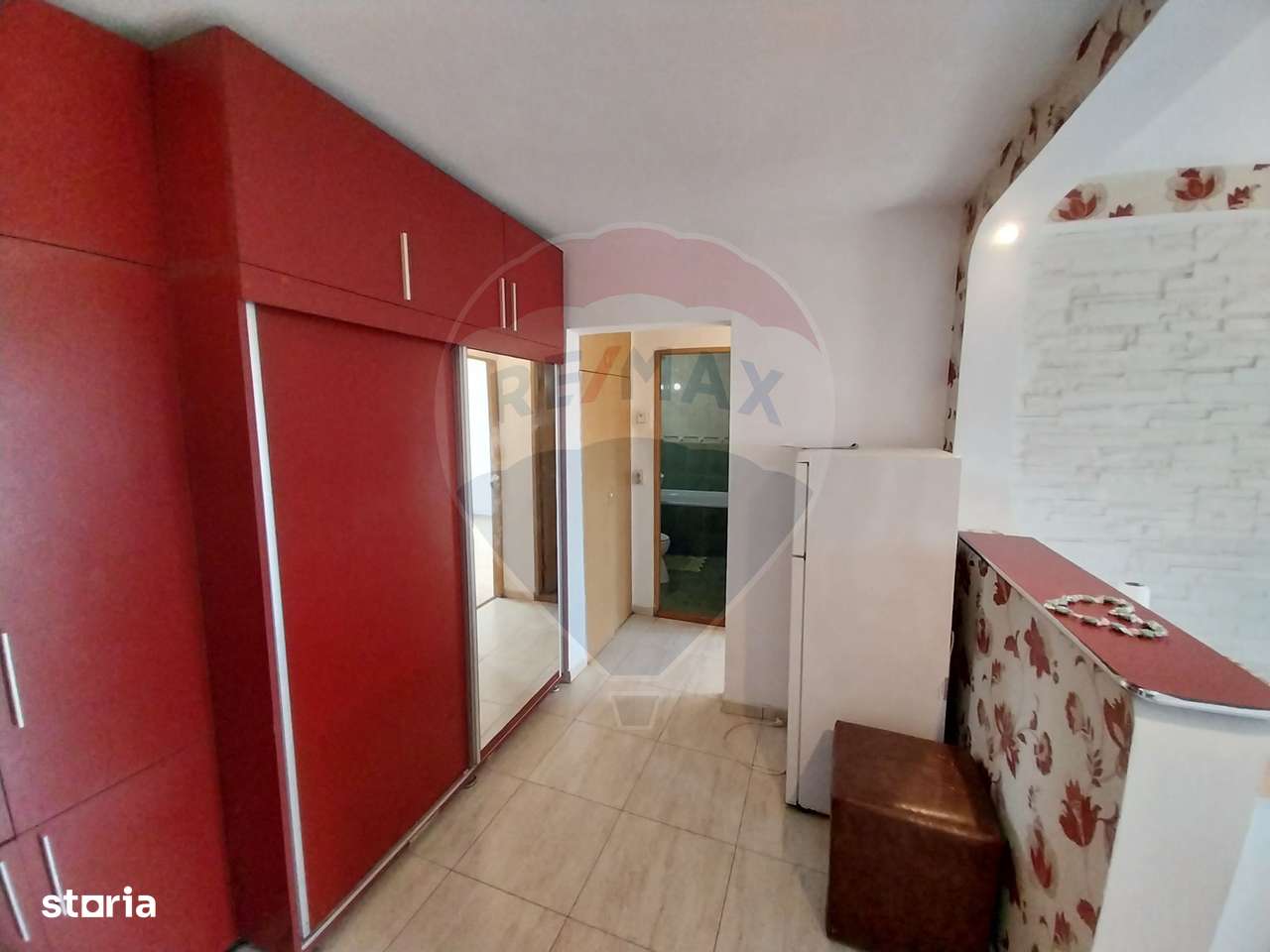 Apartament 2 camere decomandat in Rovine - Penny-6