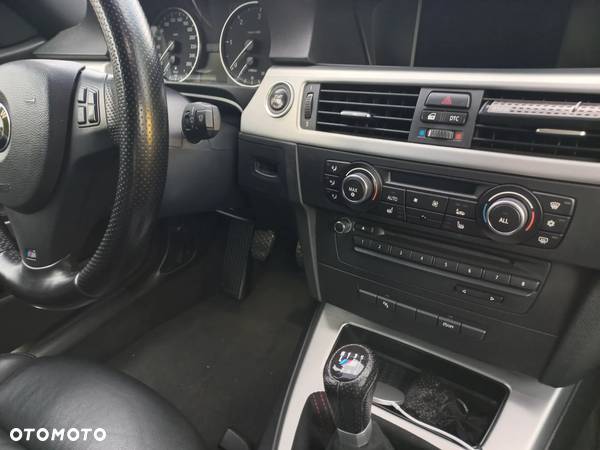 BMW Seria 3 320d - 15