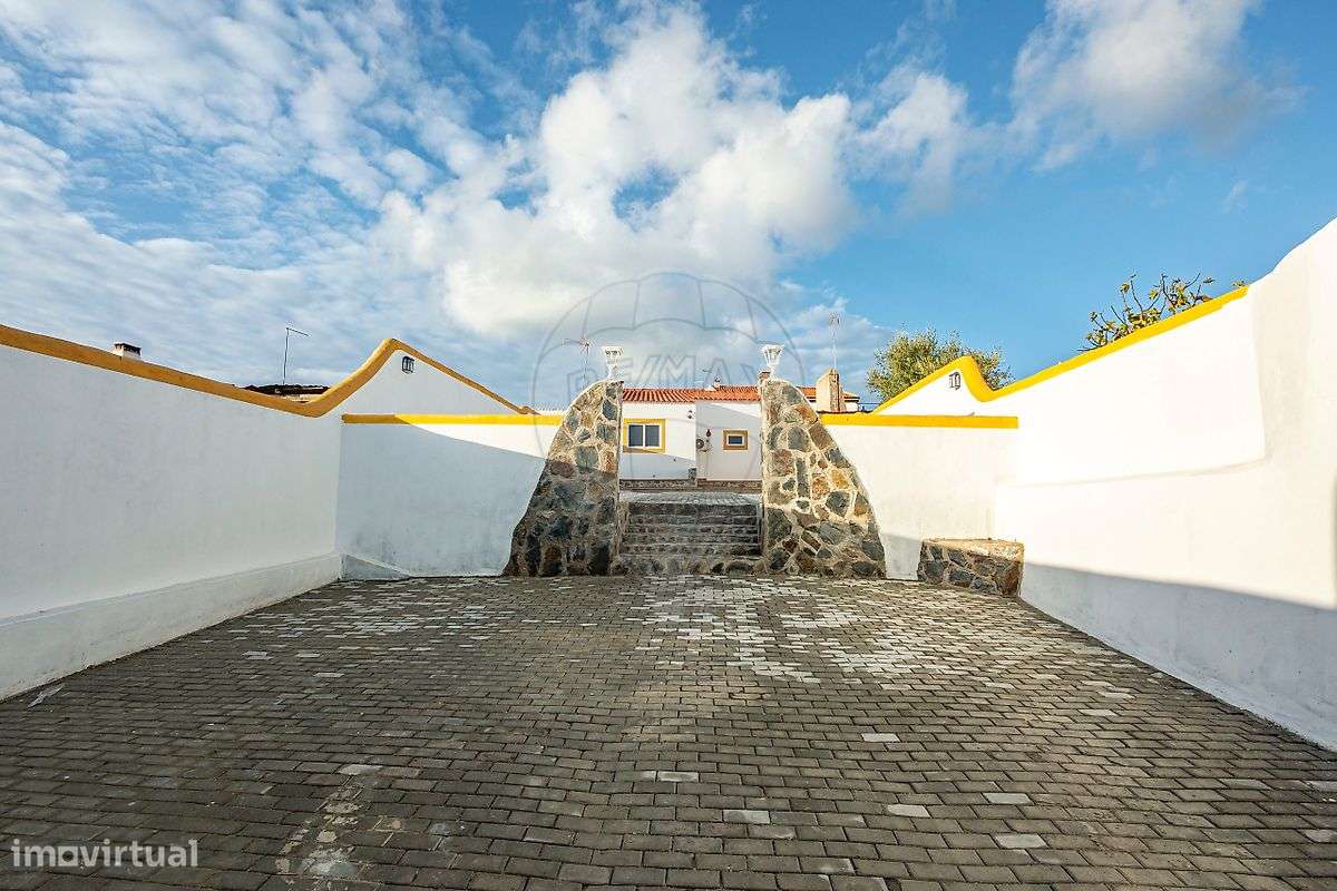 Moradia T4 para venda-23