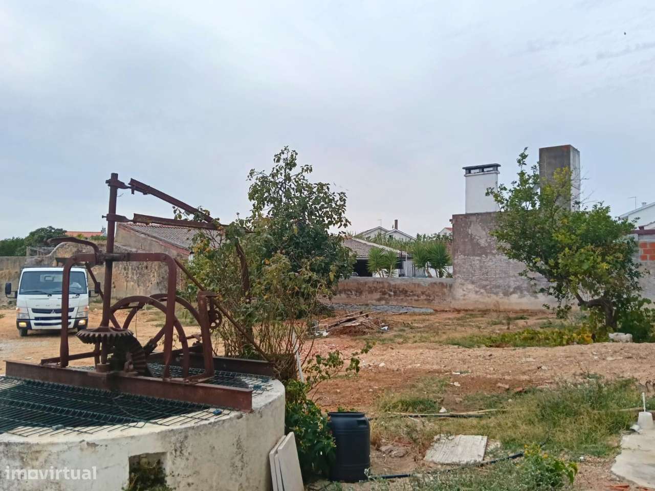 Prédio de 2 Pisos - Oportunidade de Investimento - Grande imagem: 2/18