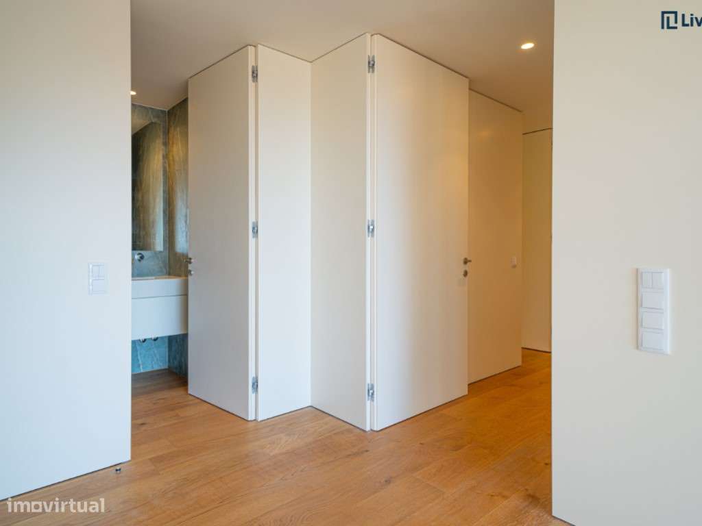 Espetacular T3 com 500m2 e vistas-12