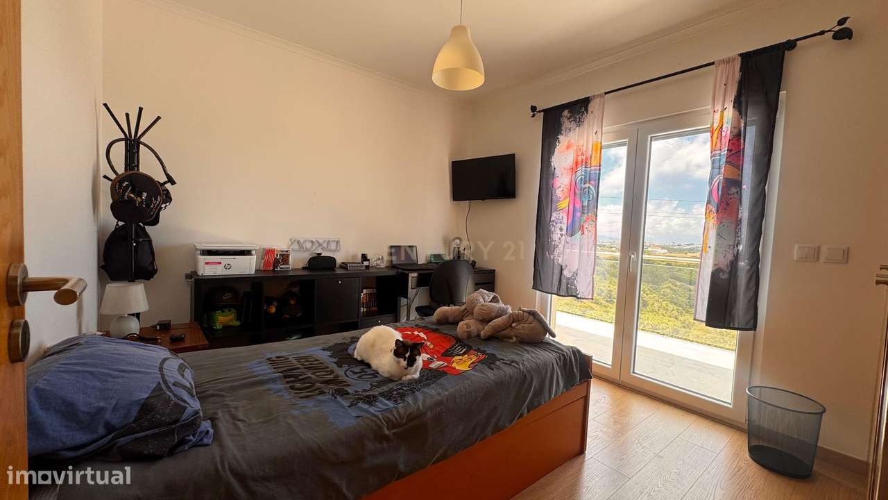 Moradia T3  com 180 m², a apenas 8 km da Ericeira.-25