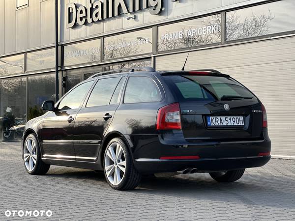 Skoda Octavia 2.0 TDI DPF RS - 25