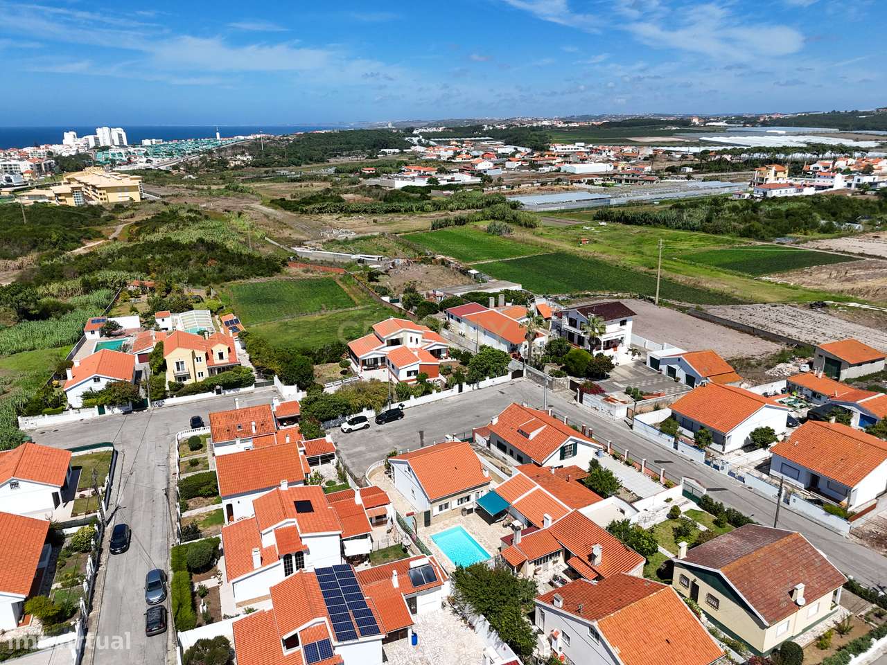 MORADIA TÉRREA T2+2 COM GARAGEM E PISCINA AQUECIDA, NA SILVEIRA, A 5 M-46