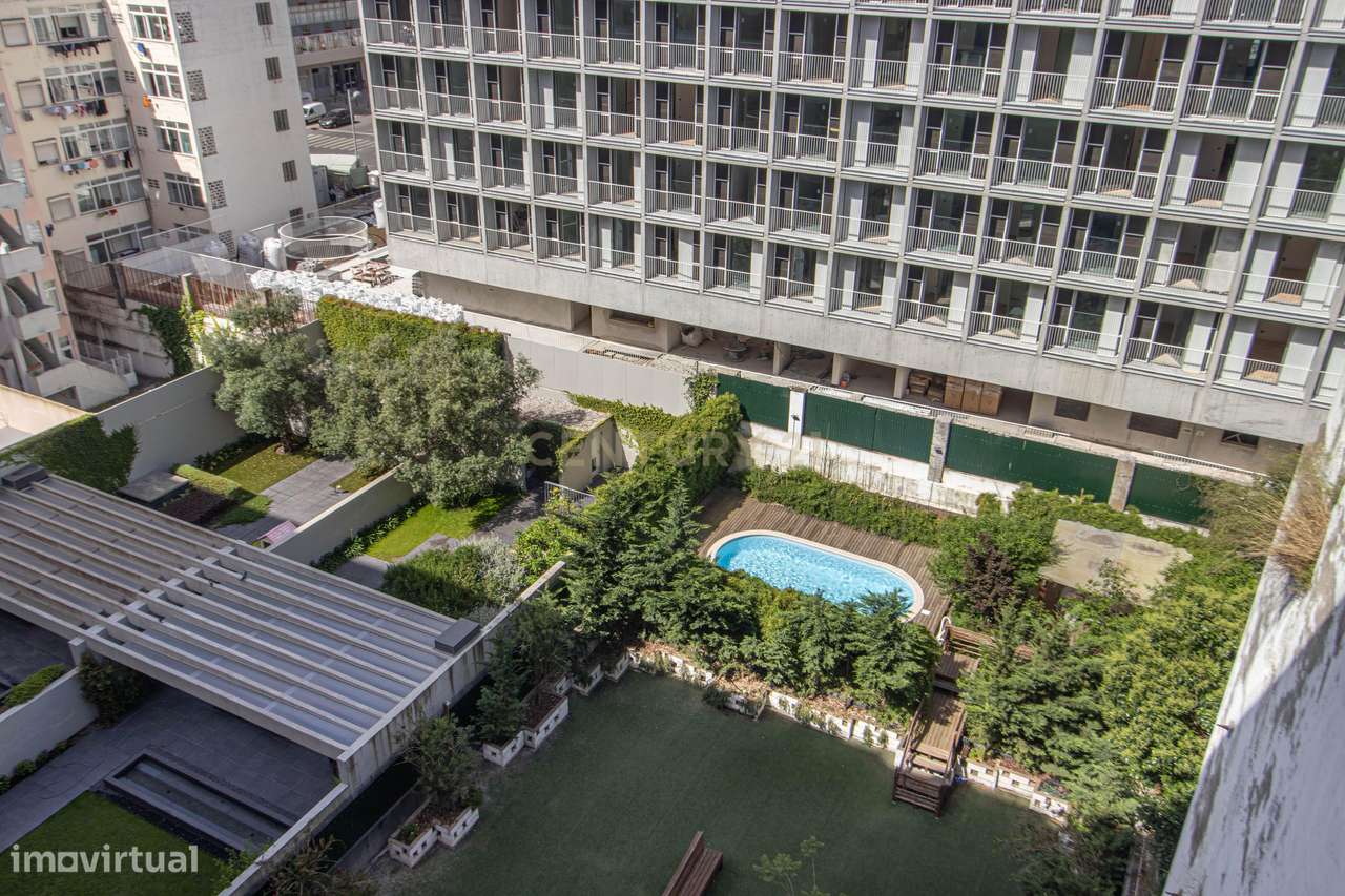 Apartamento T4 +1 com 272 m2 Vista Panorâmica em Lisboa e 3 Lugares de-23