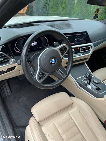 BMW Seria 3 330i - 15