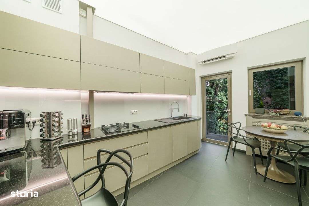 Resedinta 227mp*Etaj 1/2 in vila interbelica*Eleganta moderna*Credit i-13