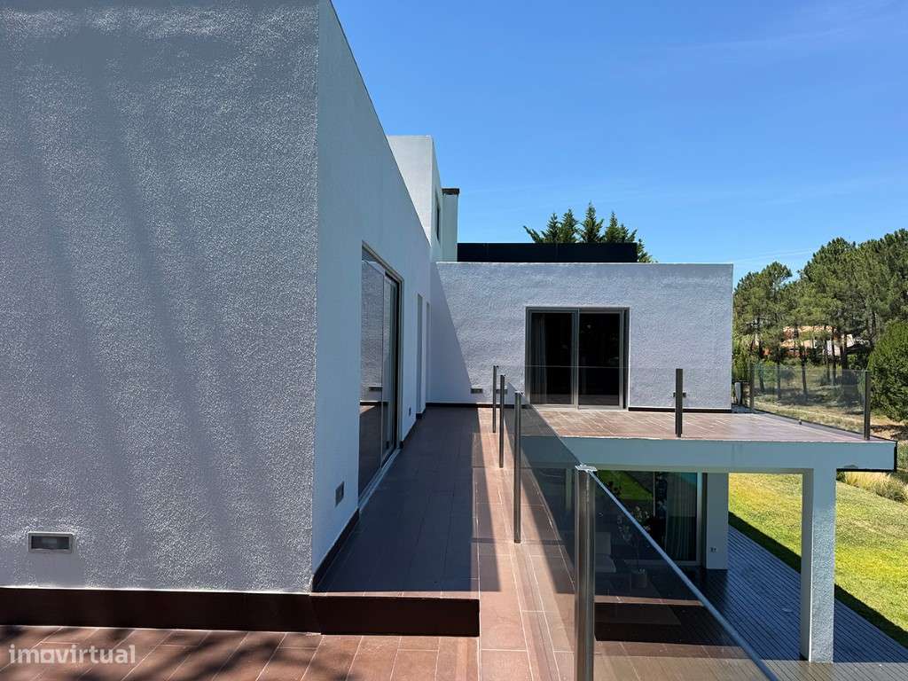 Moradia T6 na Quinta do Peru com vista para lago e campo de Golfe-51