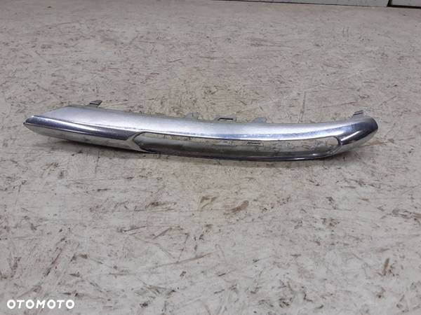 CHROM RAMKA LED PRAWA MERCEDES W212 A2128851674 - 1