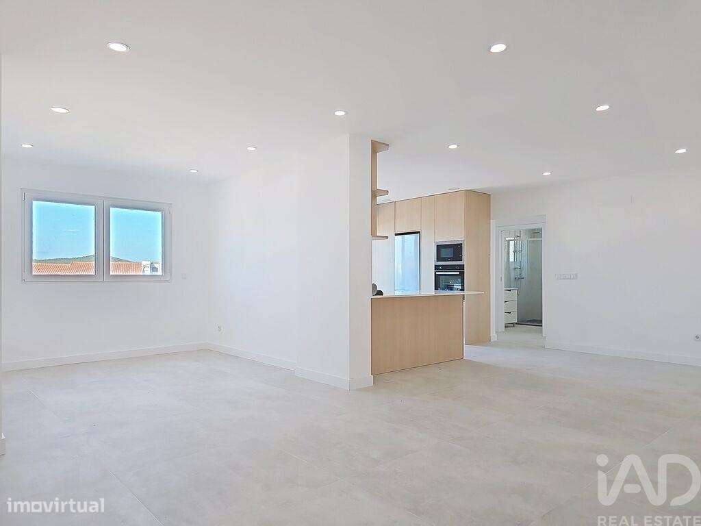 Apartamento T2 em Santa Maria, São Pedro E Matacães de 146,00 m2 - Grande imagem: 4/29