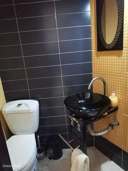 Aluga-se Moradia T2 - Mateus - Grande imagem: 5/6