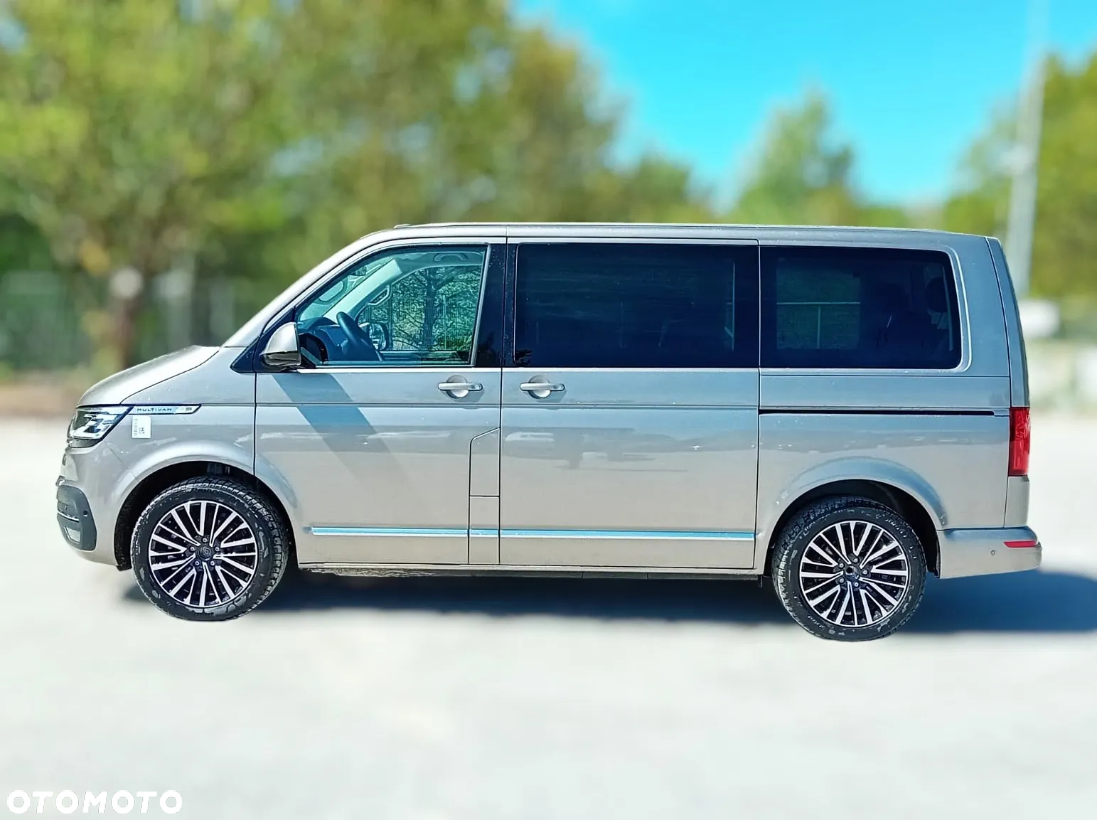 Volkswagen Multivan 6.1 2.0 TDI L1 Highline DSG - 4