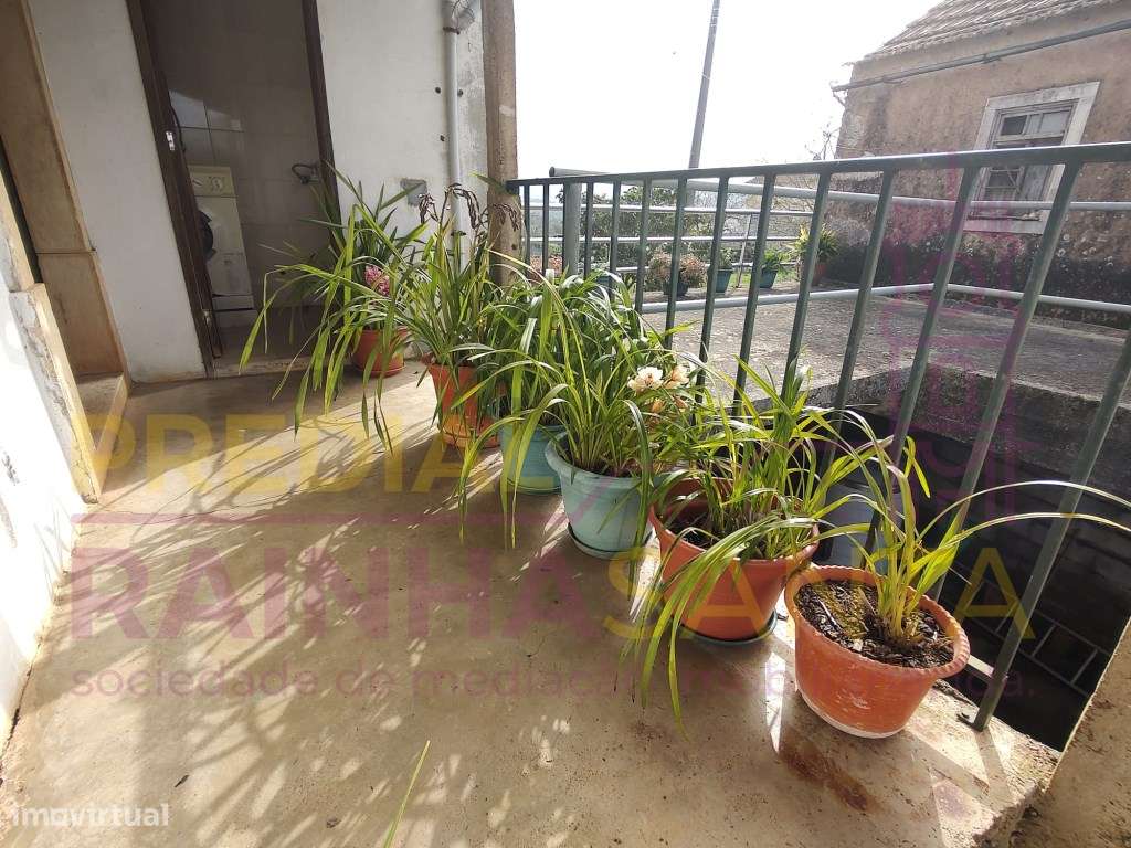 Moradia M2 em pedra; c/ terreno- Pronta a habitar - Penela-16