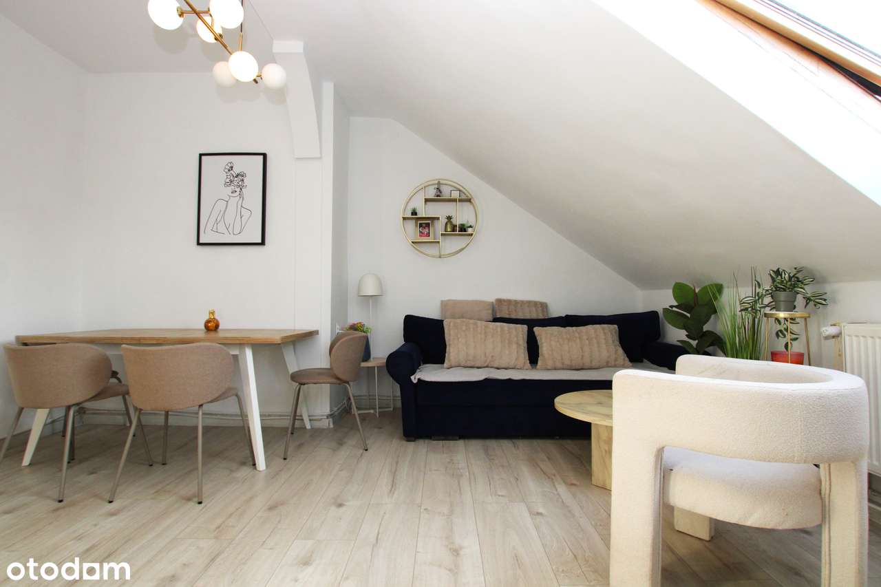 Mieszkanie 5-pokojowe z ogródkiem przy budynku MEDIA MIEJSKIE-1