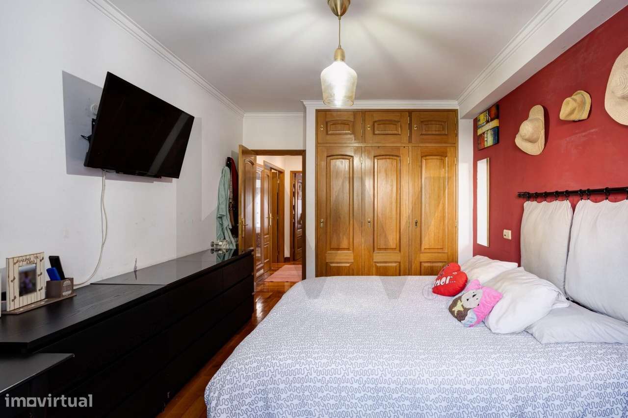 Apartamento T2 em Odivelas com Terraço-17