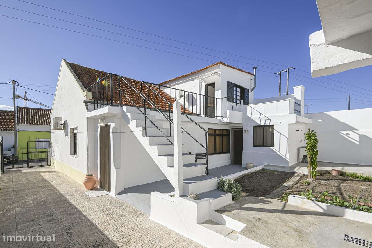 Moradia T2+1, c/ Garagem, Bairro do Areias – Montijo-10