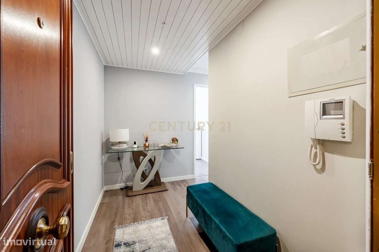 Apartamento T2 em Rio de Mouro, Sintra.-26