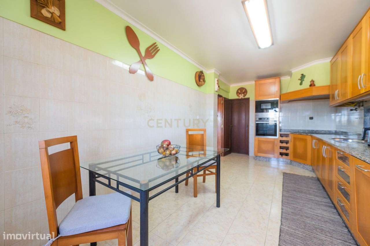 Sintra moradia T5,  lote com 360m2, garagem 65m2-23