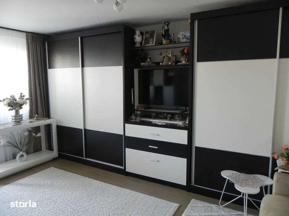 GARSONIERA MILITARI, CENTRALA, BUCATARIE INCHISA, LIBERA, CURAT - Imagine principală: 4/8