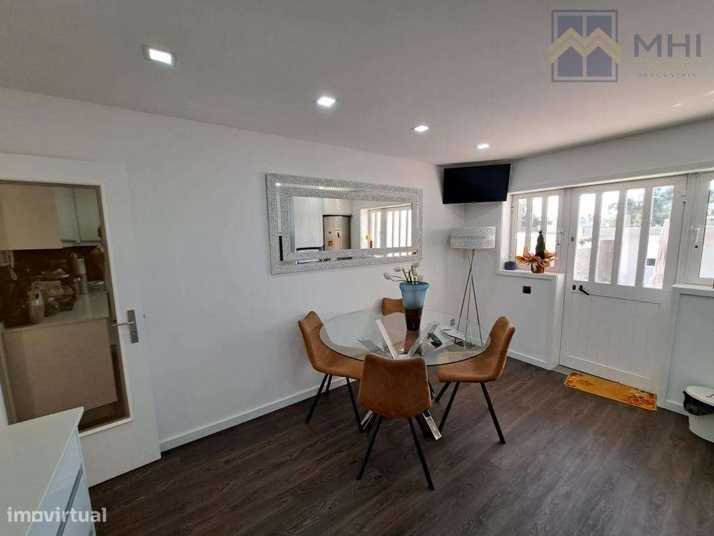 Propriedade com duas casas T2 na Madalena com piscina e a 700 m da ...-9