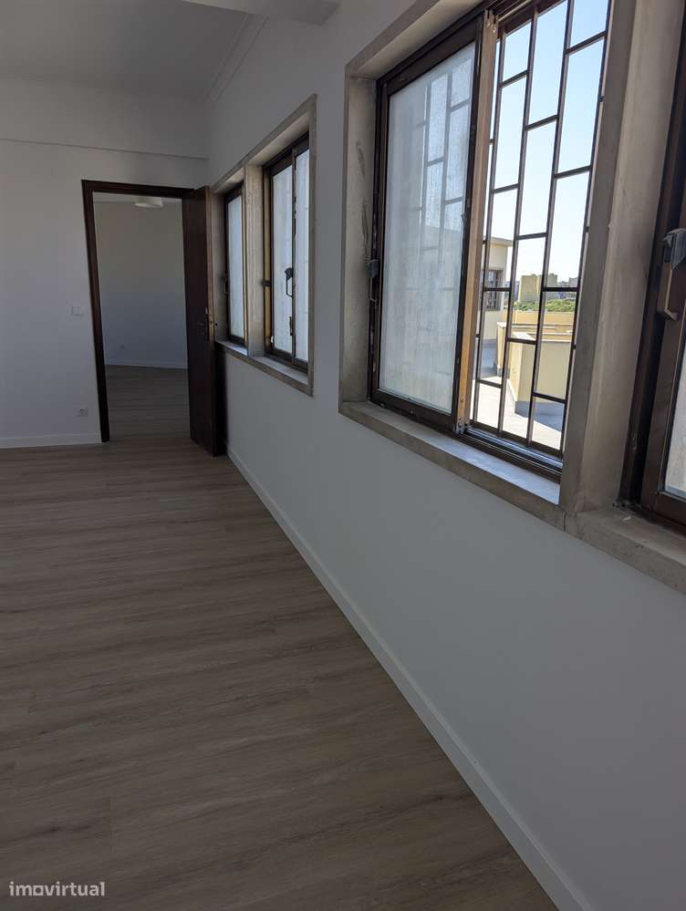 Atelier de 40m² com lugar de estacionamento e acessibilidade. - Grande imagem: 4/10