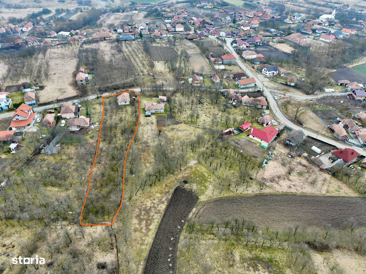 Teren de vanzare in sat Rediu comuna Aiton - Imagine principală: 3/7