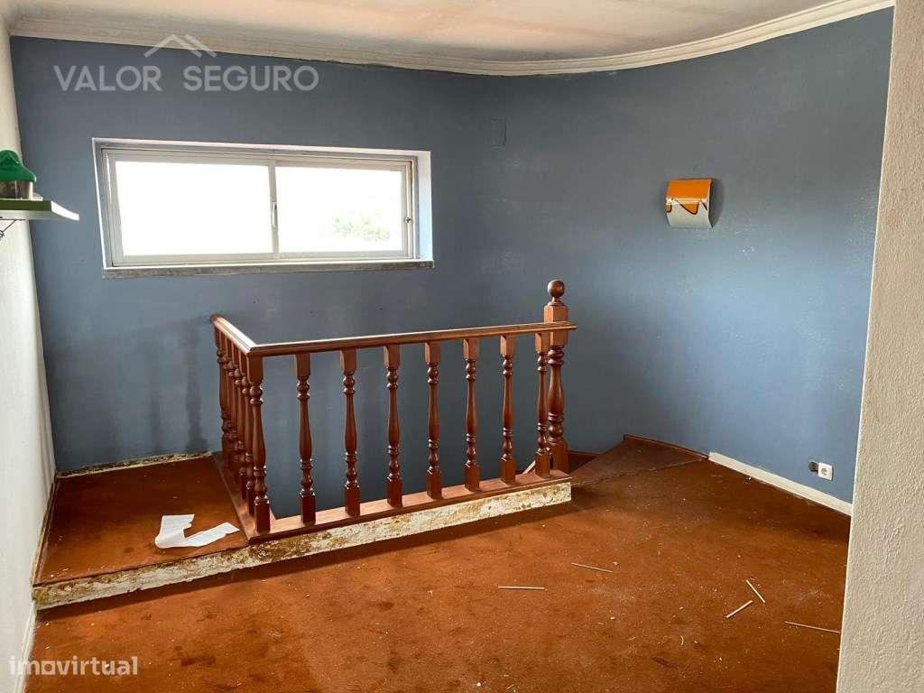 Moradia V6 em Charneca da Caparica-16