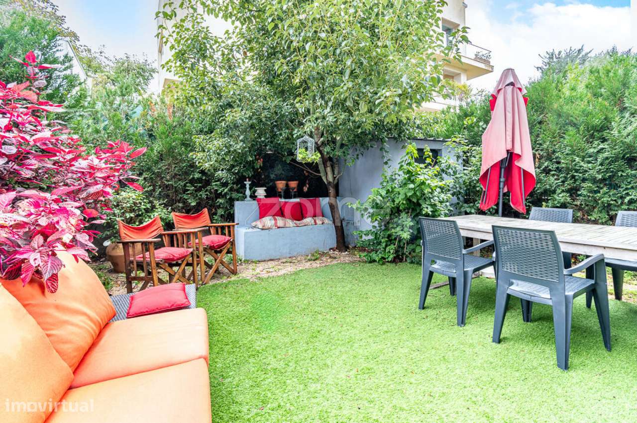 Moradia T4 de Charme com Jardim e Piscina na Foz, Porto - Grande imagem: 4/33