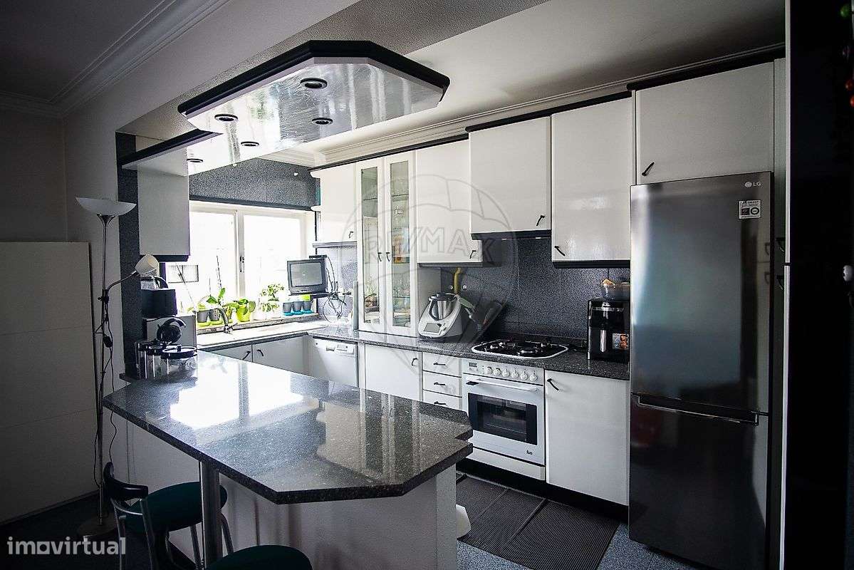 Apartamento, 198 m², Braga (Maximinos, Sé e Cividade)-12