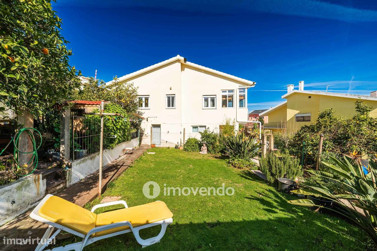 Moradia T3 mais Anexo T1 e Anexo T0 independentes, em Barcarena-34