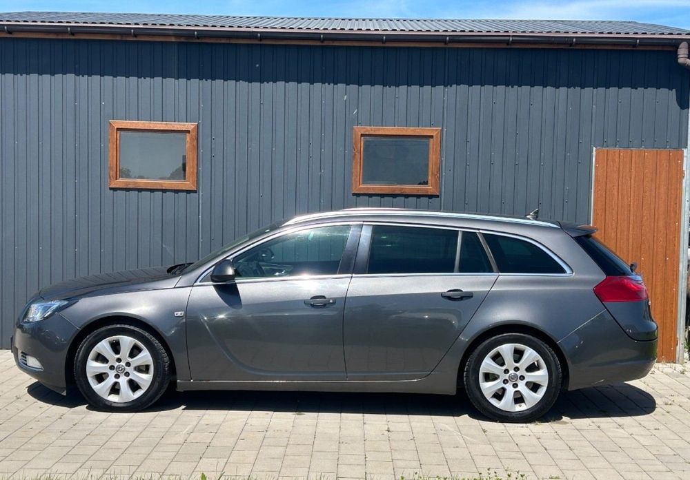 Opel Insignia A 2011