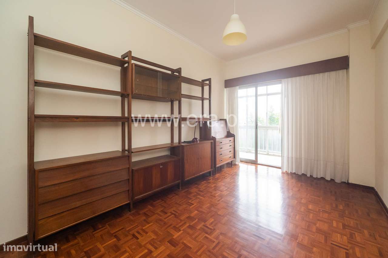 Apartamento T6 - Benfica-23