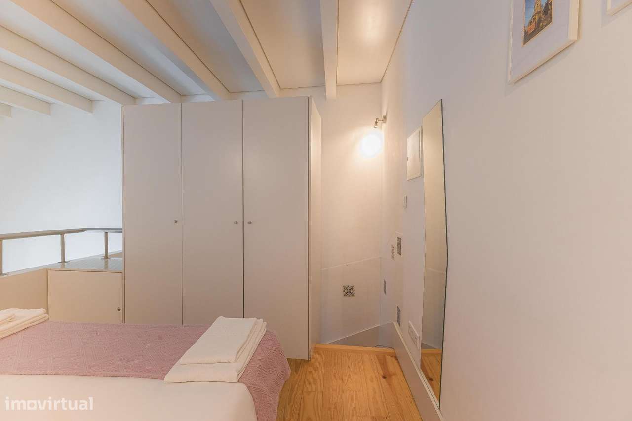 Apartamento T0 com Mezanino | Rua Alves da Veiga | Porto-11