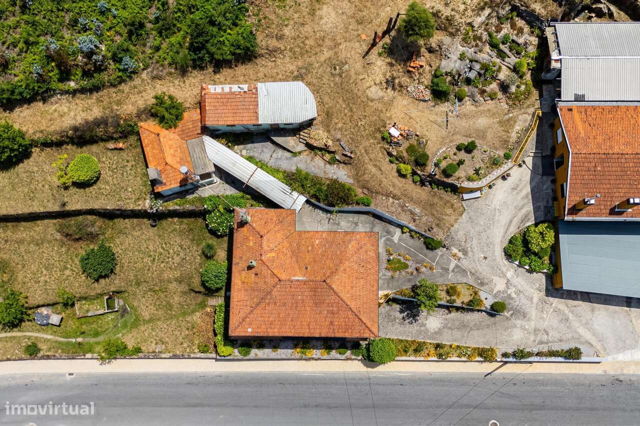 Moradia Independente em São Roque - Excelente Potencial para Investime-27