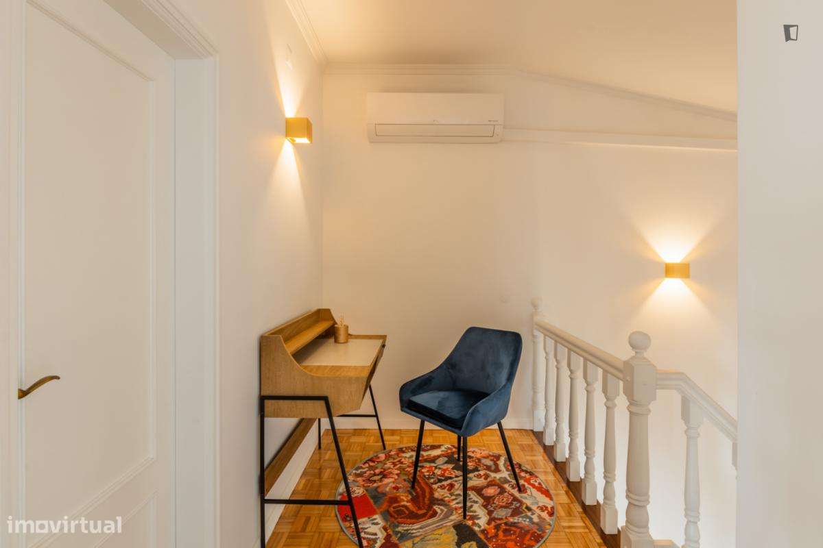 Apartamento com 3 quartos - localizado em Sé Porto - Grande imagem: 2/10