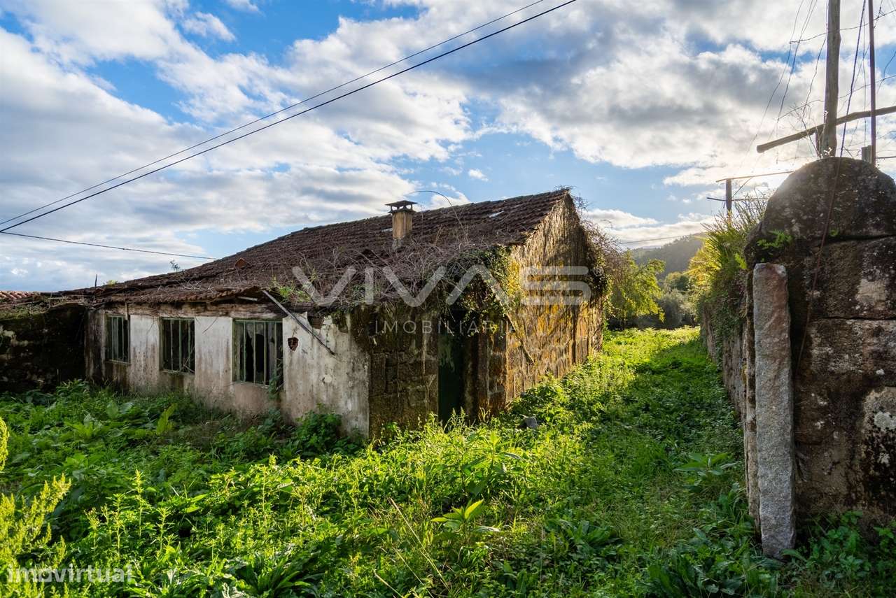 Moradia para Restaurar T3 Venda em Dossãos,Vila Verde - Grande imagem: 5/18