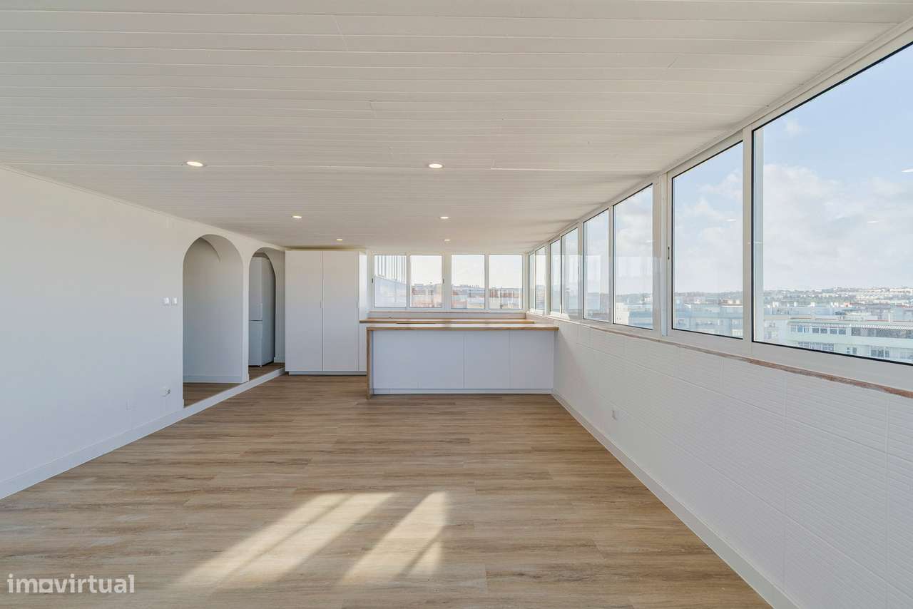 Apartamento T2 remodelado - Laranjeiro-6