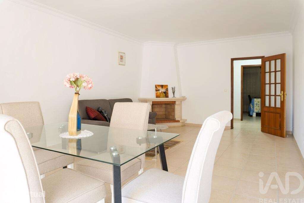 Apartamento T2 em Nazaré de 85,00 m2 - Grande imagem: 2/13