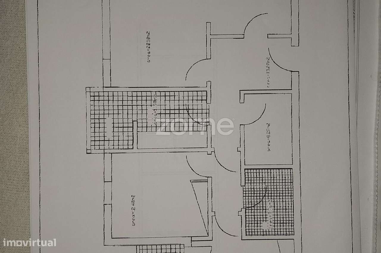 Moradia T4 com 2 Suites-51