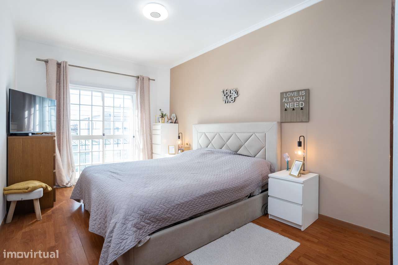 Apartamento T2 em Fernão Ferro: O Refúgio Perfeito para a Sua Família-6